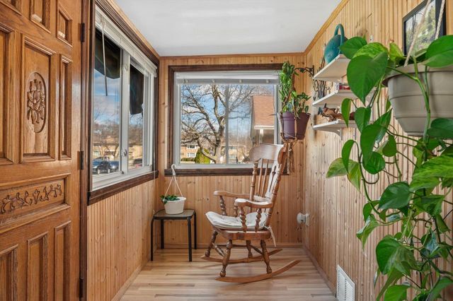 3528 S 33rd STREET, Greenfield, WI 53221