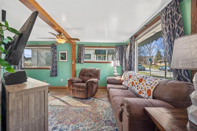 3528 S 33rd STREET, Greenfield, WI 53221