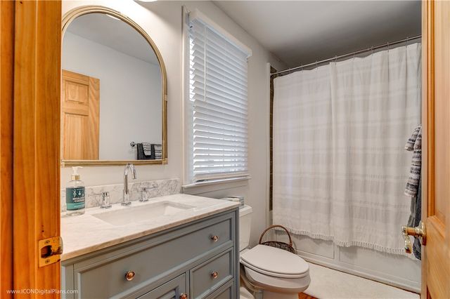 9 Waites Wharf 1, Newport, RI 02840