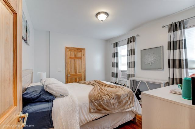 9 Waites Wharf 1, Newport, RI 02840