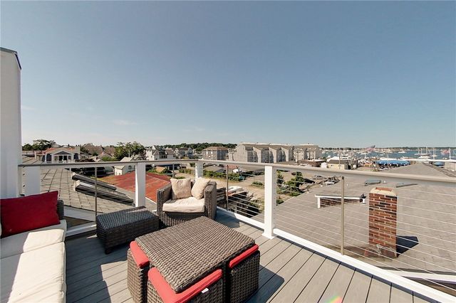 9 Waites Wharf 1, Newport, RI 02840