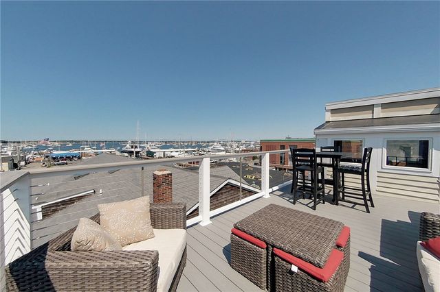 9 Waites Wharf 1, Newport, RI 02840