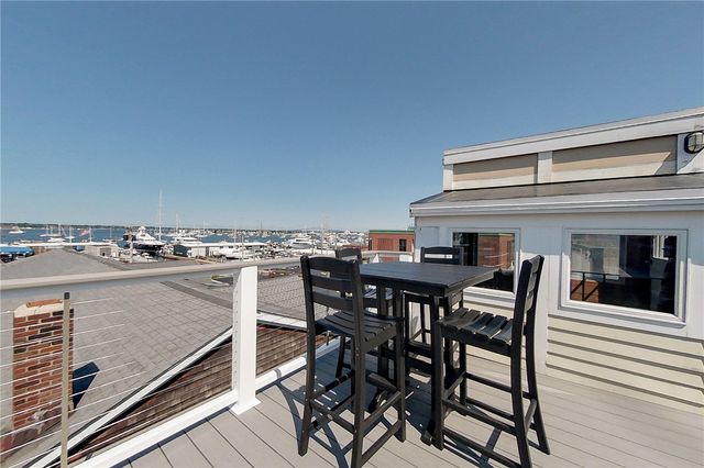 9 Waites Wharf 1, Newport, RI 02840
