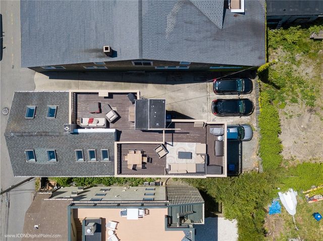 9 Waites Wharf 1, Newport, RI 02840