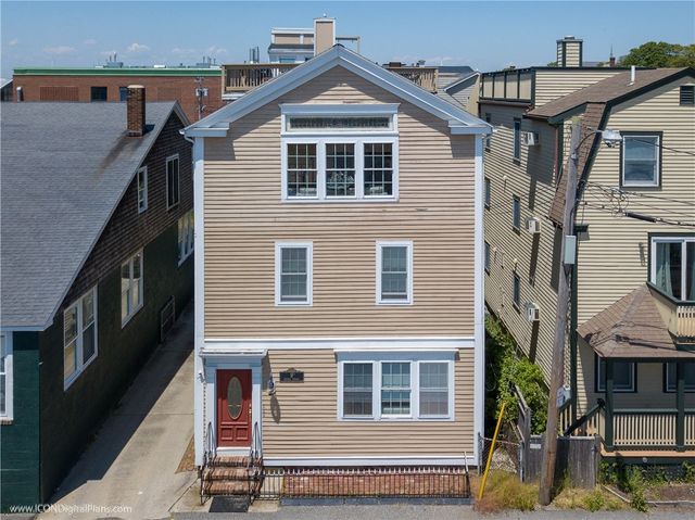 9 Waites Wharf 1, Newport, RI 02840
