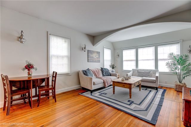 9 Waites Wharf 1, Newport, RI 02840