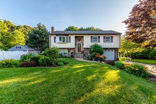 308 Highland St, Taunton, MA 02780