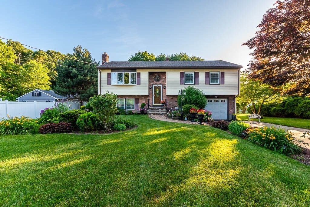 308 Highland St, Taunton, MA 02780