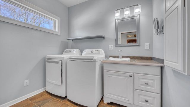 1913 Elm AVENUE, Sheboygan, WI 53081