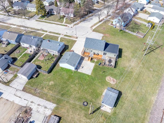 1913 Elm AVENUE, Sheboygan, WI 53081