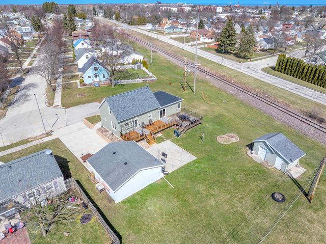 1913 Elm AVENUE, Sheboygan, WI 53081