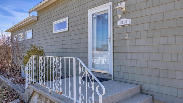 1913 Elm AVENUE, Sheboygan, WI 53081