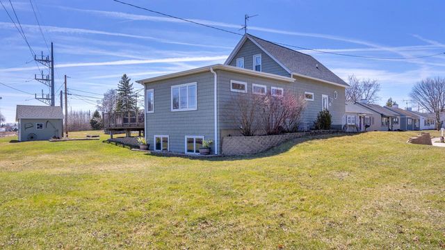 1913 Elm AVENUE, Sheboygan, WI 53081