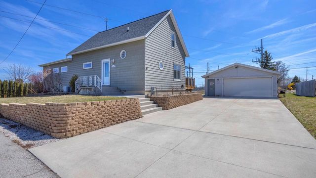 1913 Elm AVENUE, Sheboygan, WI 53081