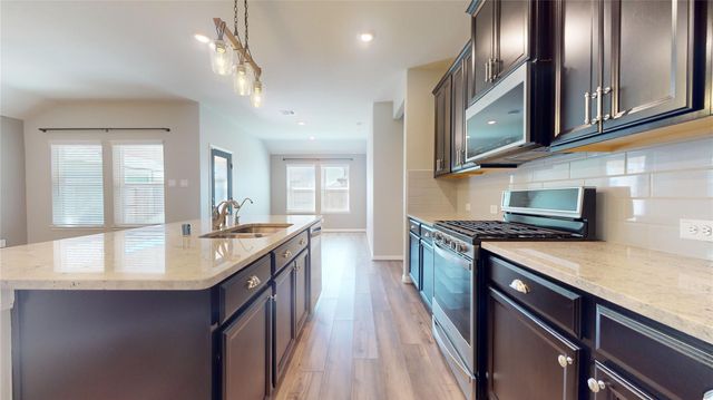 1014 Barstow Drive, Rosharon, TX 77583