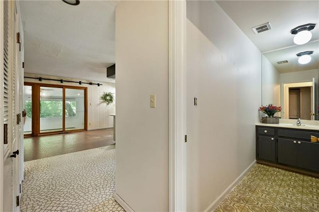 153 SE 125 Road, Warrensburg, MO 64093