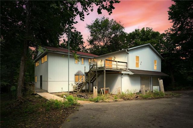 153 SE 125 Road, Warrensburg, MO 64093