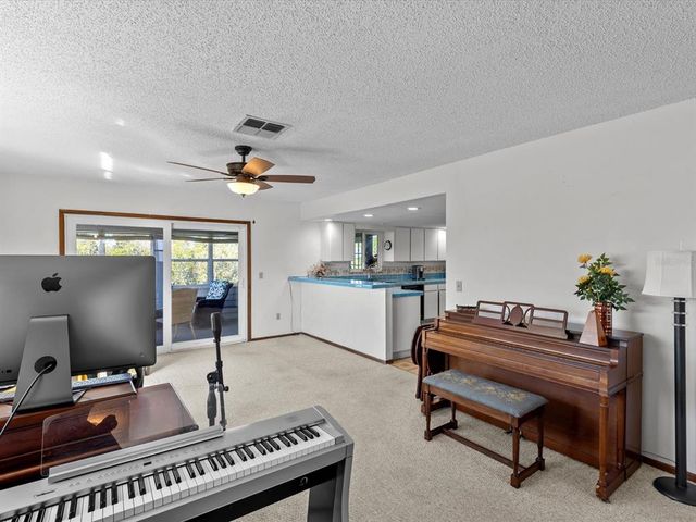 1614 SEA BREEZE DRIVE, Tarpon Springs, FL 34689
