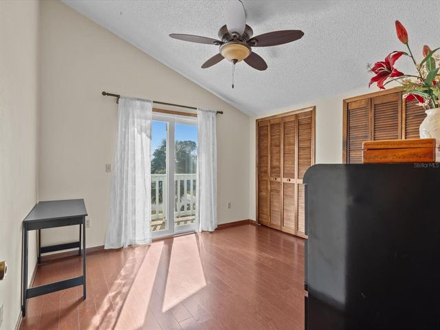 1614 SEA BREEZE DRIVE, Tarpon Springs, FL 34689