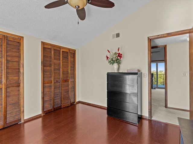 1614 SEA BREEZE DRIVE, Tarpon Springs, FL 34689