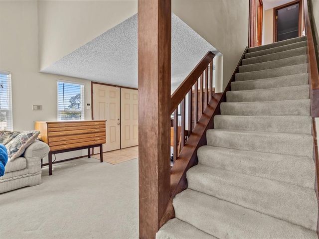 1614 SEA BREEZE DRIVE, Tarpon Springs, FL 34689