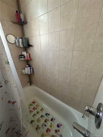 31-05 33 Street 3L, Astoria, NY 11106