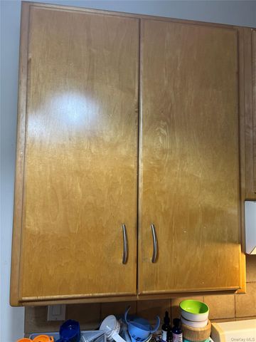 31-05 33 Street 3L, Astoria, NY 11106