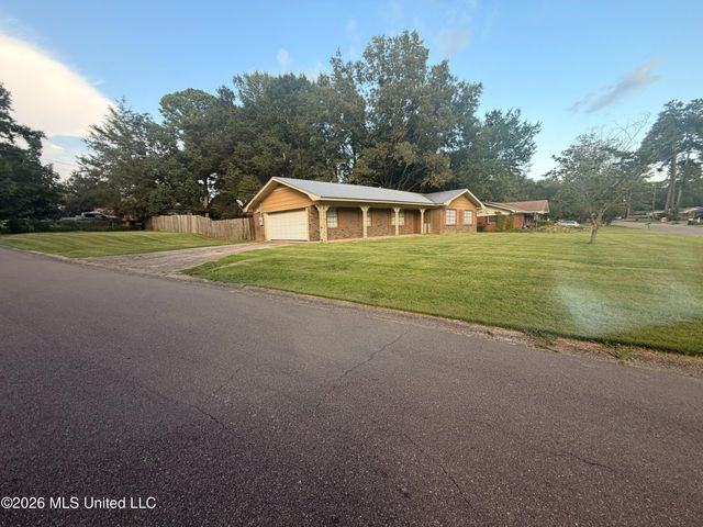 550 Mary Ann Drive, Pearl, MS 39208