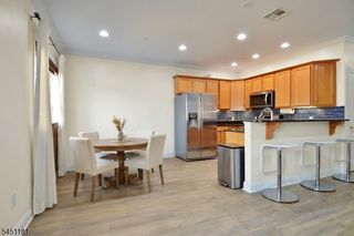 604 Avenue A 104, Bayonne City, NJ 07002