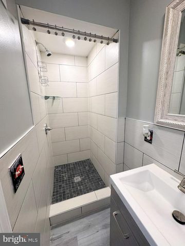 325 E 20TH ST, Chester, PA 19013