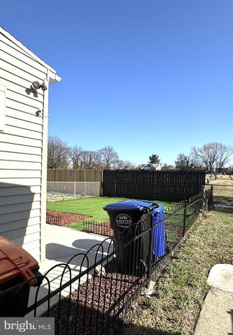 325 E 20TH ST, Chester, PA 19013