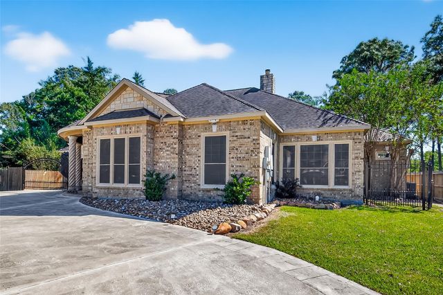 1005 Lewis, Kemah, TX 77565