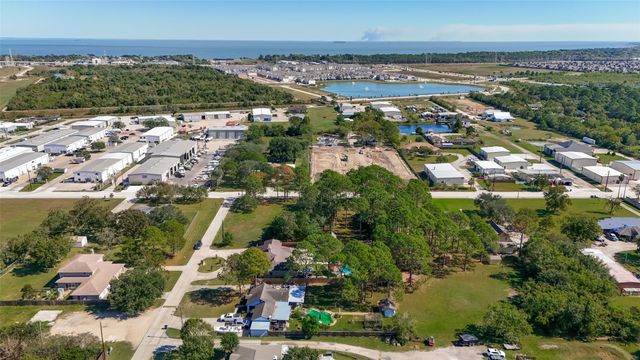 1005 Lewis, Kemah, TX 77565