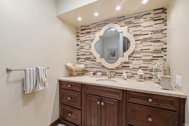 3718 High Acre Place, West Lafayette, IN 47906