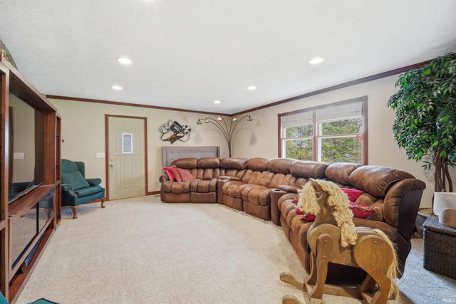 3718 High Acre Place, West Lafayette, IN 47906