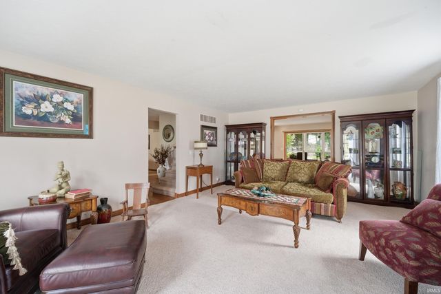 3718 High Acre Place, West Lafayette, IN 47906