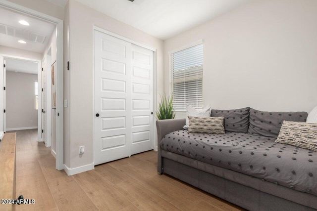 9001 W RANCHO Drive, Glendale, AZ 85305