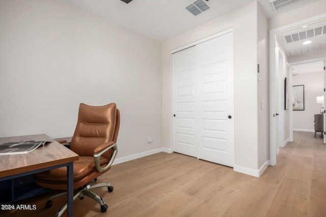 9001 W RANCHO Drive, Glendale, AZ 85305