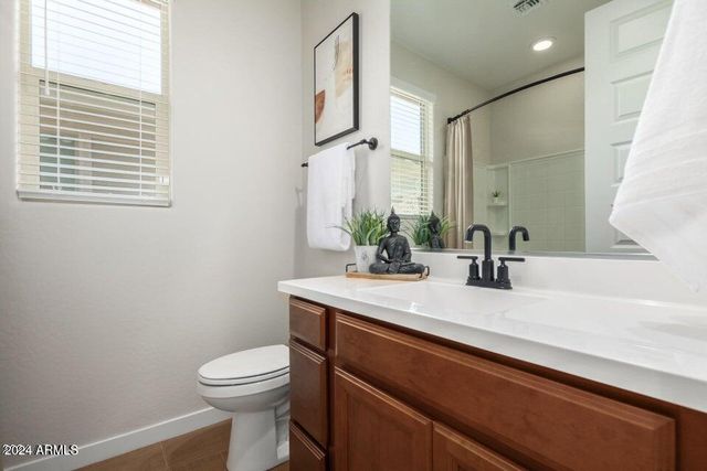 9001 W RANCHO Drive, Glendale, AZ 85305