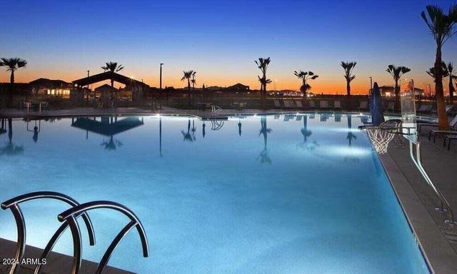 9001 W RANCHO Drive, Glendale, AZ 85305