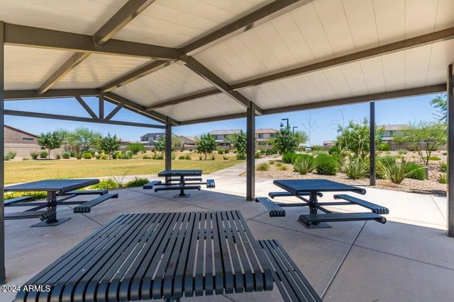 9001 W RANCHO Drive, Glendale, AZ 85305