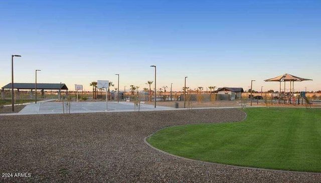 9001 W RANCHO Drive, Glendale, AZ 85305