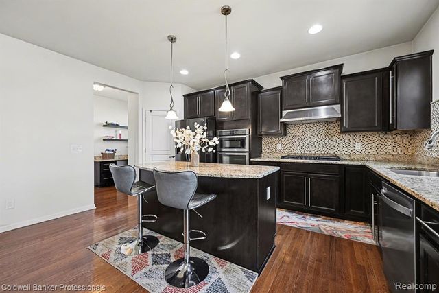 29994 Braeburn, New Hudson, MI 48165