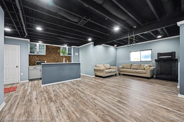 29994 Braeburn, New Hudson, MI 48165
