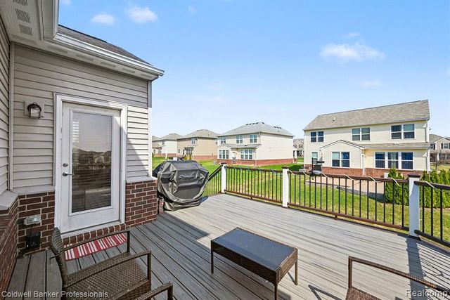 29994 Braeburn, New Hudson, MI 48165