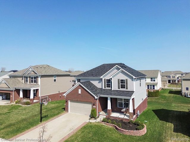 29994 Braeburn, New Hudson, MI 48165
