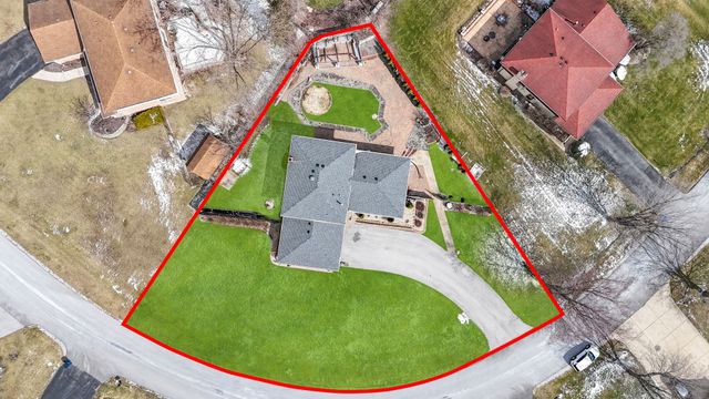 2938 E Shagbark Trail, Crete, IL 60417