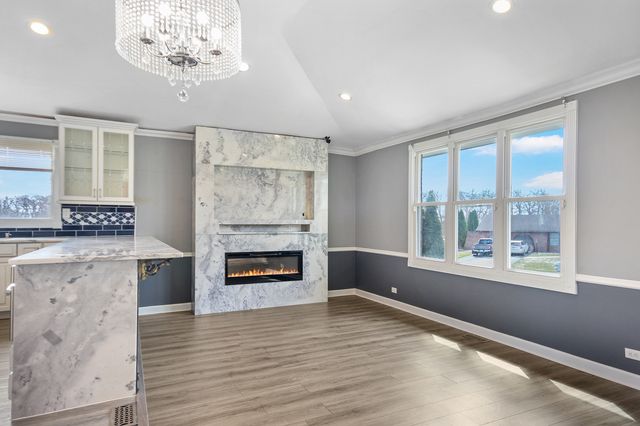 2938 E Shagbark Trail, Crete, IL 60417