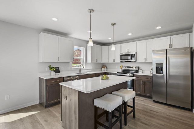 203 Dahlia Drive, Stoughton, WI 53589