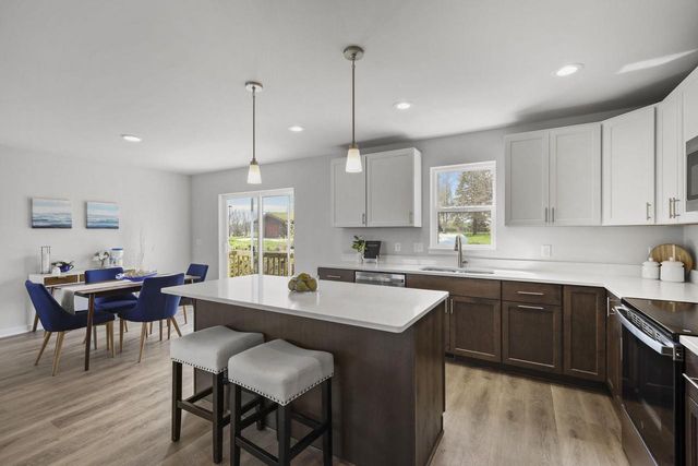 203 Dahlia Drive, Stoughton, WI 53589
